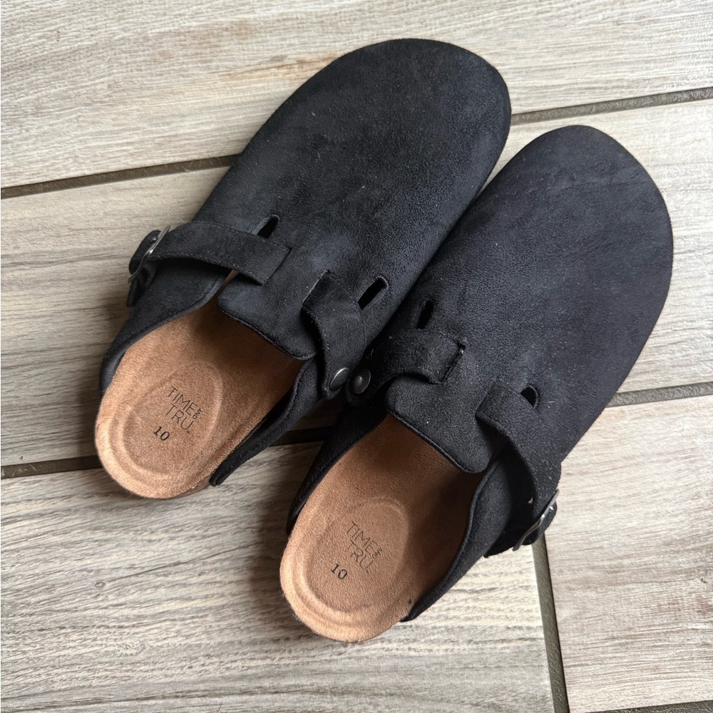 Time And Tru NWOT Women’s Black Slide On Potato Shoes 10